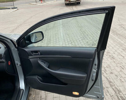 Серый Тойота Авенсис, объемом двигателя 1.8 л и пробегом 222 тыс. км за 6700 $, фото 23 на Automoto.ua