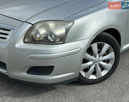 Сірий Тойота Авенсіс, об'ємом двигуна 2 л та пробігом 290 тис. км за 6500 $, фото 4 на Automoto.ua