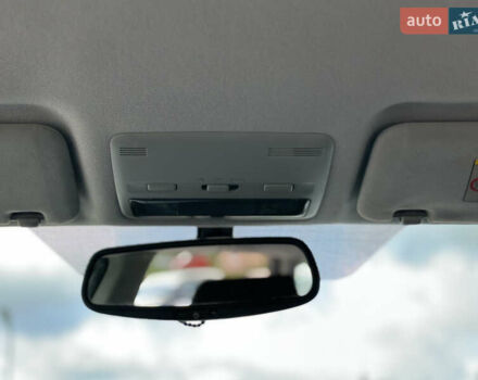 Сірий Тойота Авенсіс, об'ємом двигуна 2 л та пробігом 290 тис. км за 6500 $, фото 45 на Automoto.ua