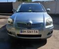 Серый Тойота Авенсис, объемом двигателя 2 л и пробегом 200 тыс. км за 8300 $, фото 1 на Automoto.ua