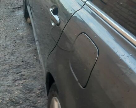 Серый Тойота Авенсис, объемом двигателя 2 л и пробегом 420 тыс. км за 6100 $, фото 4 на Automoto.ua