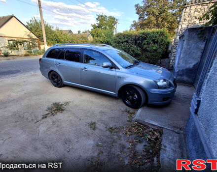 Серый Тойота Авенсис, объемом двигателя 2.2 л и пробегом 273 тыс. км за 7800 $, фото 3 на Automoto.ua