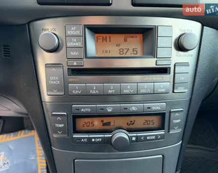 Серый Тойота Авенсис, объемом двигателя 1.79 л и пробегом 224 тыс. км за 8199 $, фото 23 на Automoto.ua