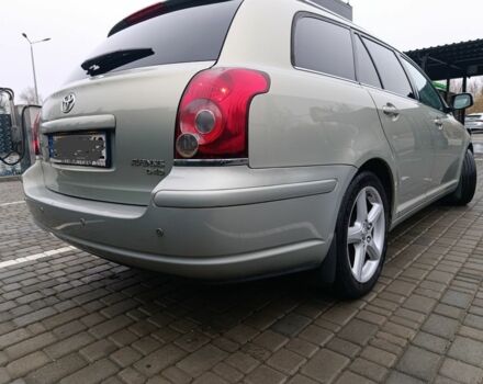 Серый Тойота Авенсис, объемом двигателя 2 л и пробегом 300 тыс. км за 2599 $, фото 3 на Automoto.ua