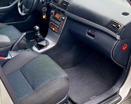 Серый Тойота Авенсис, объемом двигателя 2.2 л и пробегом 270 тыс. км за 6499 $, фото 10 на Automoto.ua