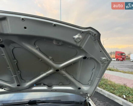 Серый Тойота Авенсис, объемом двигателя 1.79 л и пробегом 224 тыс. км за 8199 $, фото 79 на Automoto.ua