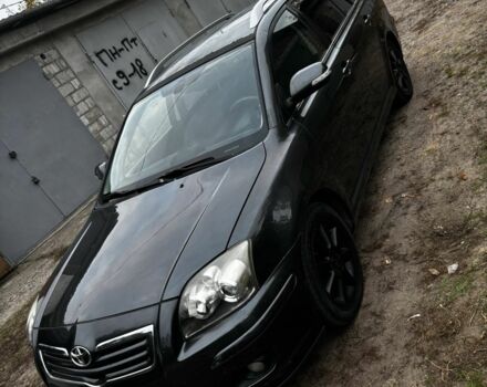 Серый Тойота Авенсис, объемом двигателя 2 л и пробегом 375 тыс. км за 4500 $, фото 3 на Automoto.ua