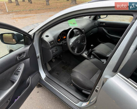 Серый Тойота Авенсис, объемом двигателя 1.8 л и пробегом 232 тыс. км за 6200 $, фото 10 на Automoto.ua