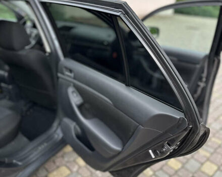Серый Тойота Авенсис, объемом двигателя 2.2 л и пробегом 228 тыс. км за 7000 $, фото 24 на Automoto.ua