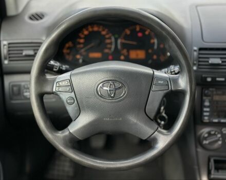 Серый Тойота Авенсис, объемом двигателя 2 л и пробегом 290 тыс. км за 6500 $, фото 14 на Automoto.ua