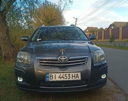 Серый Тойота Авенсис, объемом двигателя 2.2 л и пробегом 215 тыс. км за 7850 $, фото 2 на Automoto.ua