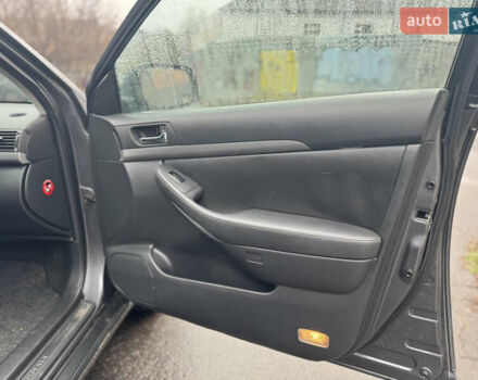 Серый Тойота Авенсис, объемом двигателя 2 л и пробегом 206 тыс. км за 7500 $, фото 23 на Automoto.ua