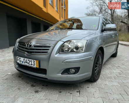 Серый Тойота Авенсис, объемом двигателя 1.8 л и пробегом 203 тыс. км за 7300 $, фото 1 на Automoto.ua