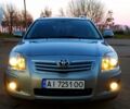 Серый Тойота Авенсис, объемом двигателя 2 л и пробегом 240 тыс. км за 7000 $, фото 1 на Automoto.ua