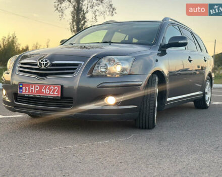 Серый Тойота Авенсис, объемом двигателя 1.8 л и пробегом 232 тыс. км за 7350 $, фото 1 на Automoto.ua