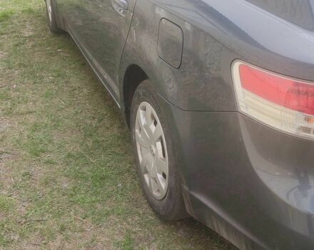 Сірий Тойота Авенсіс, об'ємом двигуна 2 л та пробігом 248 тис. км за 7200 $, фото 1 на Automoto.ua