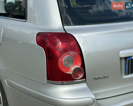 Сірий Тойота Авенсіс, об'ємом двигуна 2 л та пробігом 290 тис. км за 6500 $, фото 14 на Automoto.ua