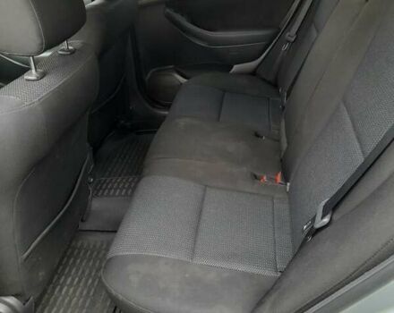 Серый Тойота Авенсис, объемом двигателя 2 л и пробегом 249 тыс. км за 7200 $, фото 1 на Automoto.ua