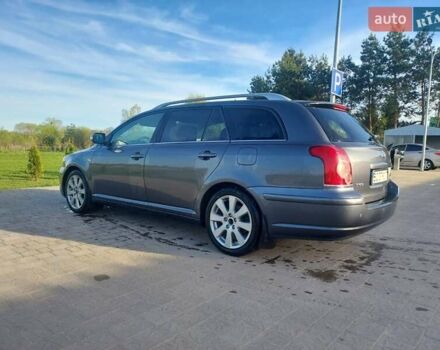 Серый Тойота Авенсис, объемом двигателя 2.23 л и пробегом 259 тыс. км за 7200 $, фото 1 на Automoto.ua