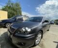 Сірий Тойота Авенсіс, об'ємом двигуна 2 л та пробігом 182 тис. км за 7800 $, фото 1 на Automoto.ua