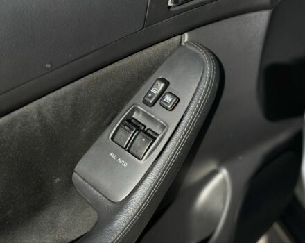 Серый Тойота Авенсис, объемом двигателя 2 л и пробегом 290 тыс. км за 6500 $, фото 10 на Automoto.ua