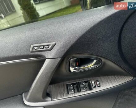 Серый Тойота Авенсис, объемом двигателя 2 л и пробегом 243 тыс. км за 7999 $, фото 22 на Automoto.ua