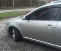 Серый Тойота Авенсис, объемом двигателя 2.2 л и пробегом 290 тыс. км за 6800 $, фото 1 на Automoto.ua