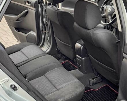 Серый Тойота Авенсис, объемом двигателя 2 л и пробегом 340 тыс. км за 3200 $, фото 13 на Automoto.ua