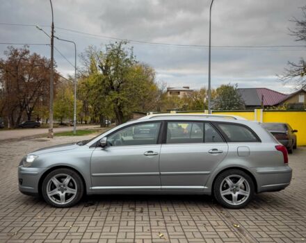 Серый Тойота Авенсис, объемом двигателя 2 л и пробегом 340 тыс. км за 3200 $, фото 3 на Automoto.ua