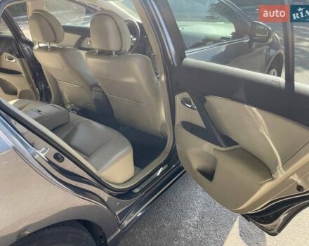 Серый Тойота Авенсис, объемом двигателя 2.23 л и пробегом 295 тыс. км за 8195 $, фото 2 на Automoto.ua