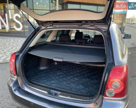 Серый Тойота Авенсис, объемом двигателя 2.2 л и пробегом 256 тыс. км за 5950 $, фото 27 на Automoto.ua