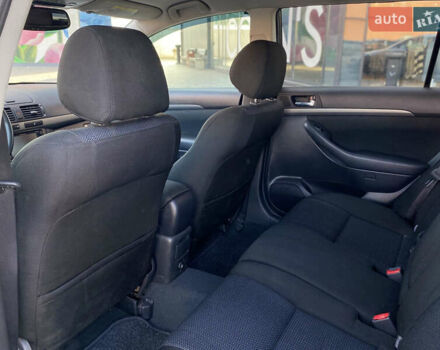 Серый Тойота Авенсис, объемом двигателя 2.2 л и пробегом 256 тыс. км за 6650 $, фото 22 на Automoto.ua