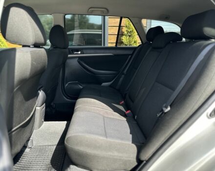 Сірий Тойота Авенсіс, об'ємом двигуна 2.2 л та пробігом 195 тис. км за 7700 $, фото 23 на Automoto.ua