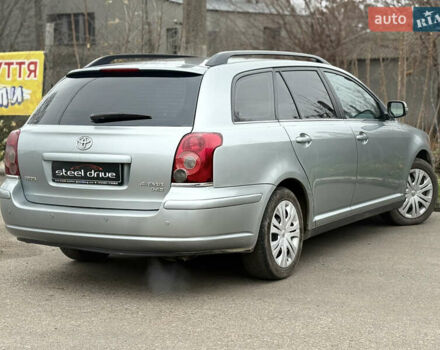 Серый Тойота Авенсис, объемом двигателя 2 л и пробегом 235 тыс. км за 6499 $, фото 3 на Automoto.ua