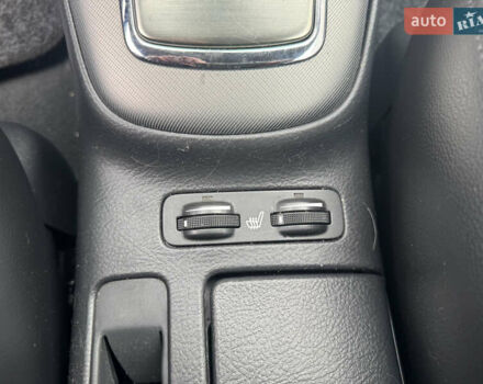 Серый Тойота Авенсис, объемом двигателя 2 л и пробегом 206 тыс. км за 7500 $, фото 26 на Automoto.ua