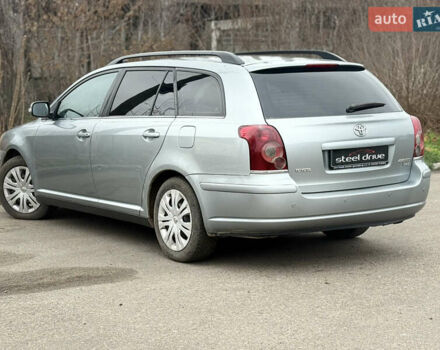 Серый Тойота Авенсис, объемом двигателя 2 л и пробегом 235 тыс. км за 6499 $, фото 5 на Automoto.ua
