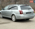 Серый Тойота Авенсис, объемом двигателя 2 л и пробегом 235 тыс. км за 6499 $, фото 5 на Automoto.ua
