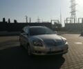 Серый Тойота Авенсис, объемом двигателя 2 л и пробегом 325 тыс. км за 4500 $, фото 1 на Automoto.ua