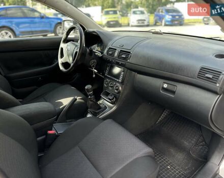 Сірий Тойота Авенсіс, об'ємом двигуна 2 л та пробігом 290 тис. км за 6500 $, фото 28 на Automoto.ua