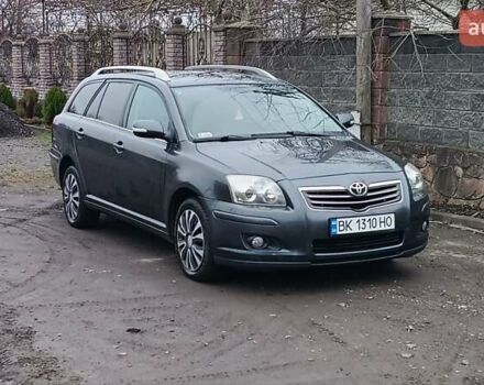 Серый Тойота Авенсис, объемом двигателя 2.2 л и пробегом 285 тыс. км за 5350 $, фото 2 на Automoto.ua
