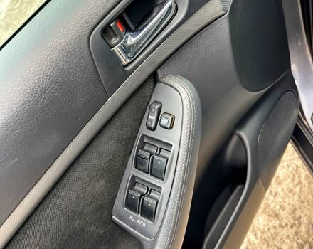 Серый Тойота Авенсис, объемом двигателя 2.4 л и пробегом 207 тыс. км за 6200 $, фото 5 на Automoto.ua