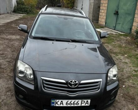 Серый Тойота Авенсис, объемом двигателя 2 л и пробегом 375 тыс. км за 4500 $, фото 2 на Automoto.ua