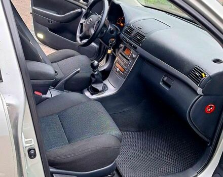 Серый Тойота Авенсис, объемом двигателя 2.2 л и пробегом 270 тыс. км за 6499 $, фото 5 на Automoto.ua