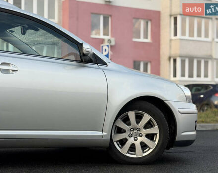 Серый Тойота Авенсис, объемом двигателя 1.79 л и пробегом 224 тыс. км за 8199 $, фото 16 на Automoto.ua