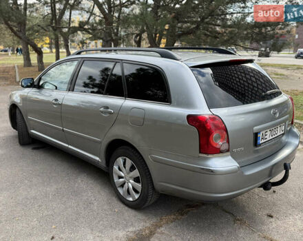 Серый Тойота Авенсис, объемом двигателя 1.8 л и пробегом 232 тыс. км за 6200 $, фото 3 на Automoto.ua