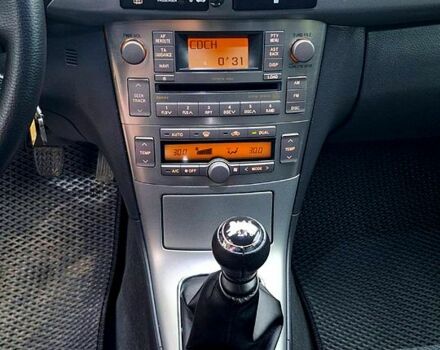 Серый Тойота Авенсис, объемом двигателя 2.2 л и пробегом 270 тыс. км за 6499 $, фото 9 на Automoto.ua