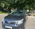 Серый Тойота Авенсис, объемом двигателя 2.23 л и пробегом 295 тыс. км за 8195 $, фото 1 на Automoto.ua