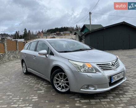 Сірий Тойота Авенсіс, об'ємом двигуна 2 л та пробігом 281 тис. км за 8300 $, фото 1 на Automoto.ua