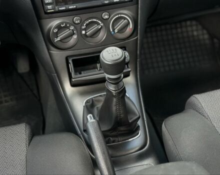 Серый Тойота Авенсис, объемом двигателя 2 л и пробегом 290 тыс. км за 6500 $, фото 20 на Automoto.ua