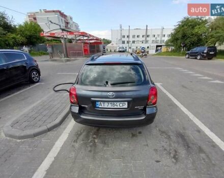 Сірий Тойота Авенсіс, об'ємом двигуна 2 л та пробігом 251 тис. км за 6350 $, фото 4 на Automoto.ua